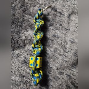 Paracord‎ Keychain With Dice Blue Yellow